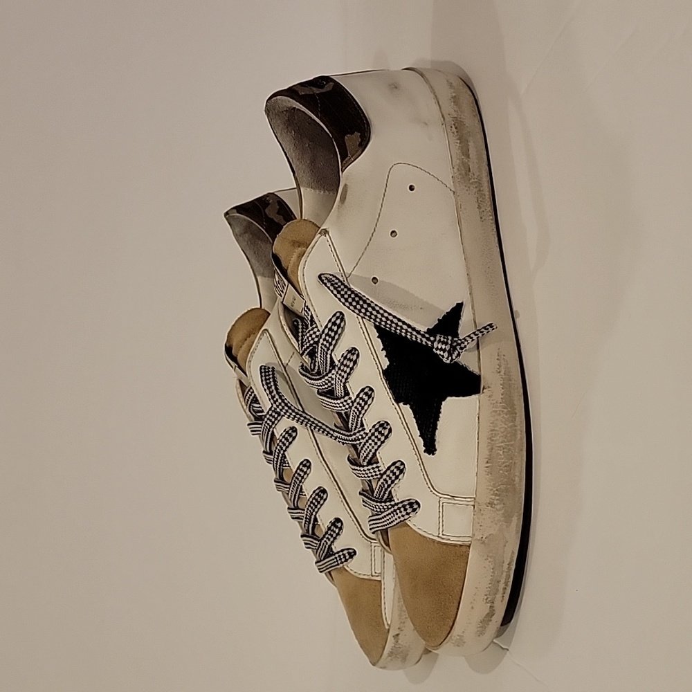 Golden Goose Superstar Sneakers size euro 42 uk8